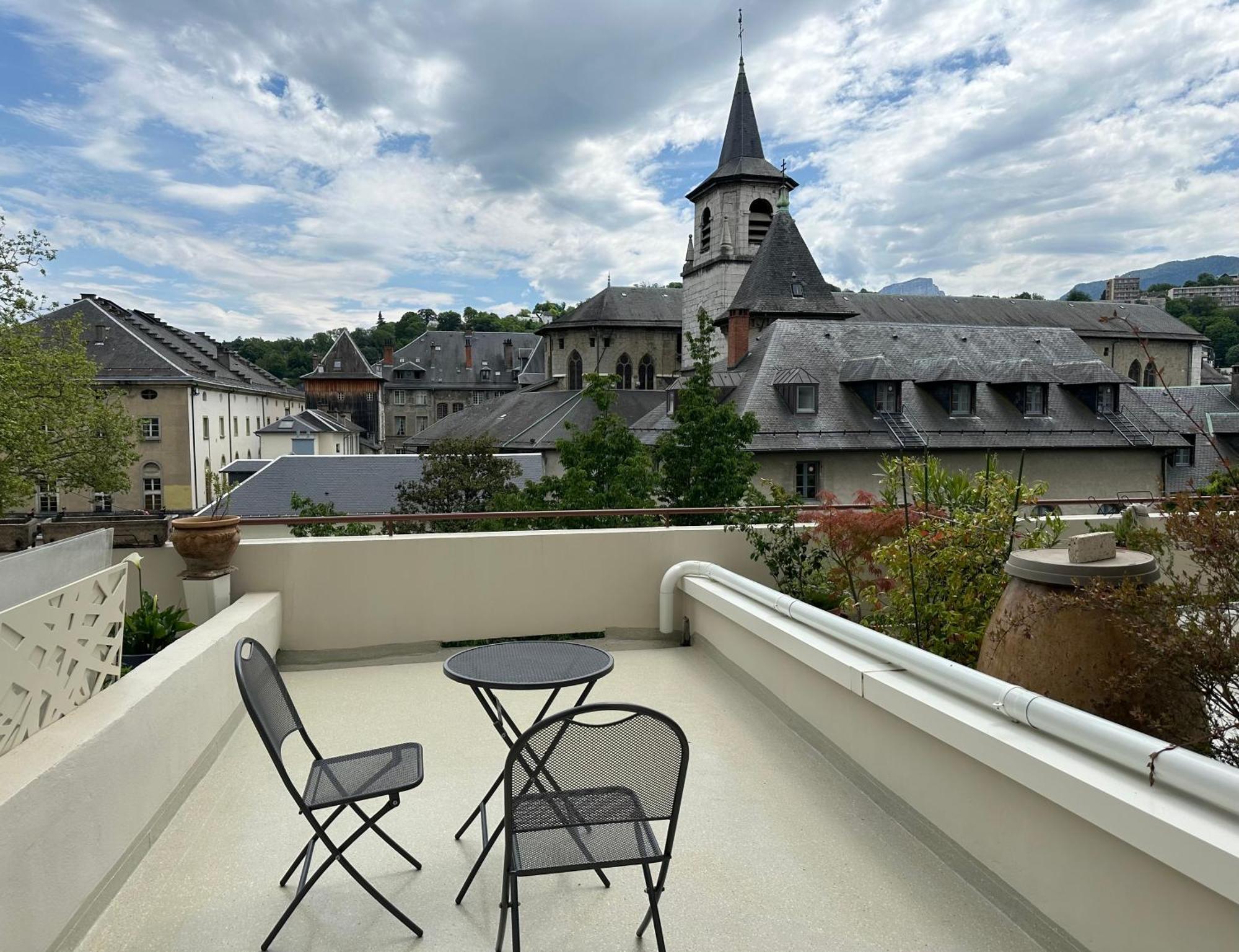 Ferienwohnung Ma Terrasse Sur Le Musee Chambéry Exterior foto
